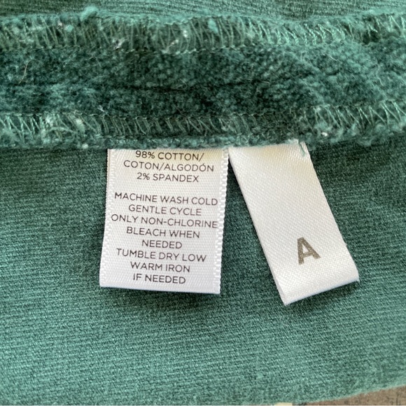 ANN TAYLOR LOFT PETITES CORDUROY PLEATED MINI SKIRT!! - Picture 6 of 6